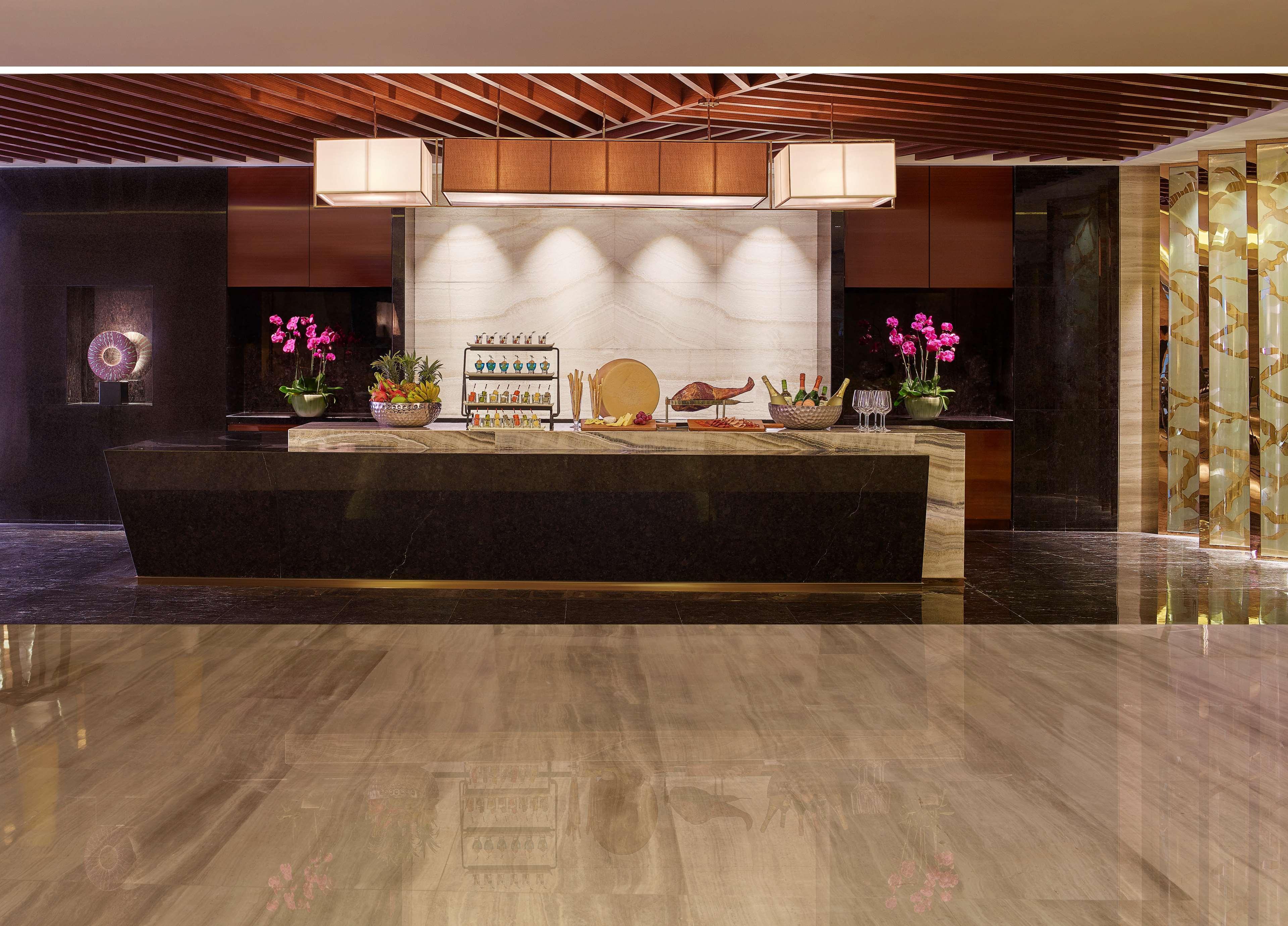 Hilton Haikou Haikou  Exterior foto